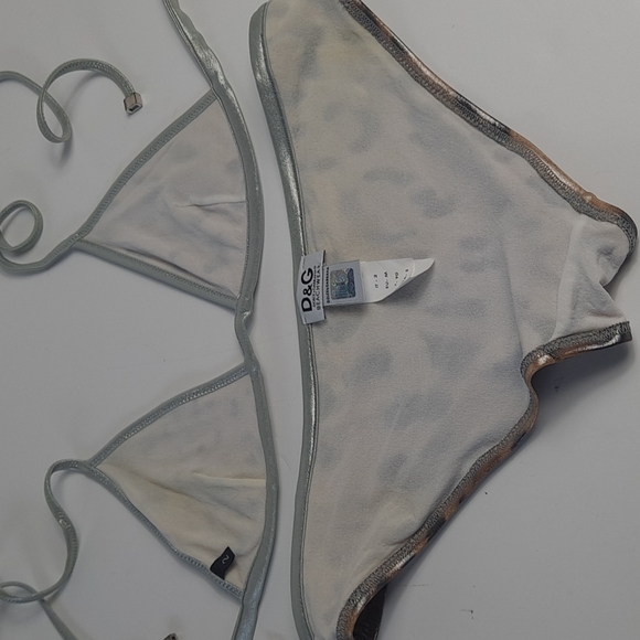 DOLCE GABBANA BEACH WEAR USA SIZE 0,TWO PIESE , LEOPARD PRINT AND SILVER - Picture 10 of 16